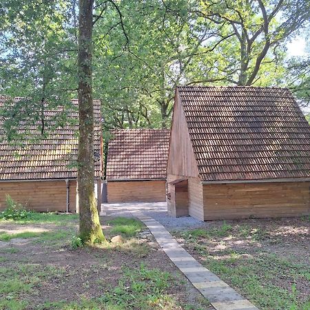 Готель Gite Tipi Faux-la-Montagne Екстер'єр фото